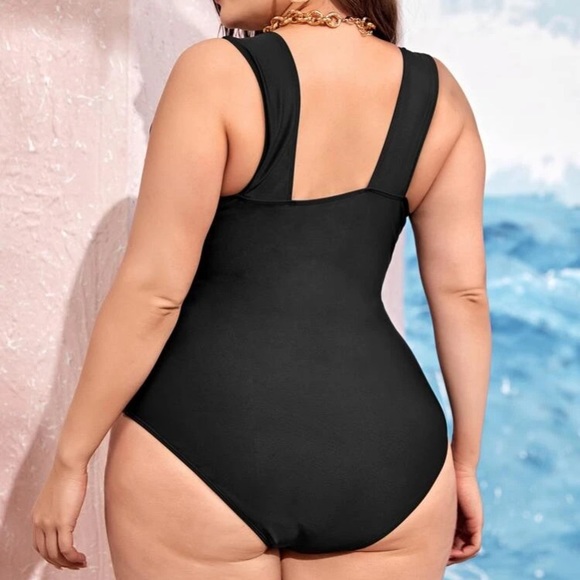 SHEIN haul. 6 items - swimsuits and dresses - Picture 2 of 12